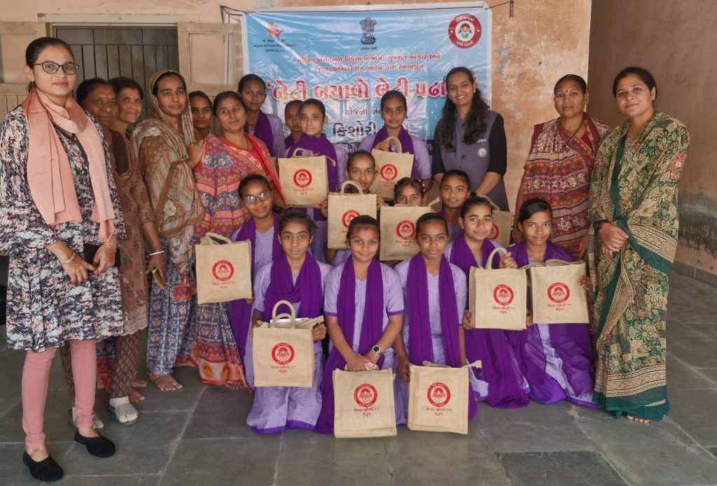 વાગરામાં બેટી બચાઓ, બેટી પઢાઓ યોજના અંતર્ગત કિશોરી મેળો યોજાયો