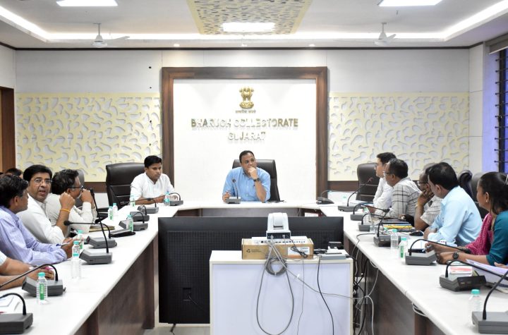 ભરૂચ જિલ્લા કલેક્ટરશ્રી ગૌરાંગ મકવાણાના અધ્યક્ષસ્થાને વાસ્મો તથા પાણી સમિતિની બેઠક યોજાઈ