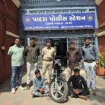 પાદરા પોલીસ દ્વારા ત્રણ માસ અગાઉ ચોરી થયેલ મોટરસાયકલ ઝડપી, ચોરીના ગુનાનો ભેદ ઉકેલવામાં સફળતા…