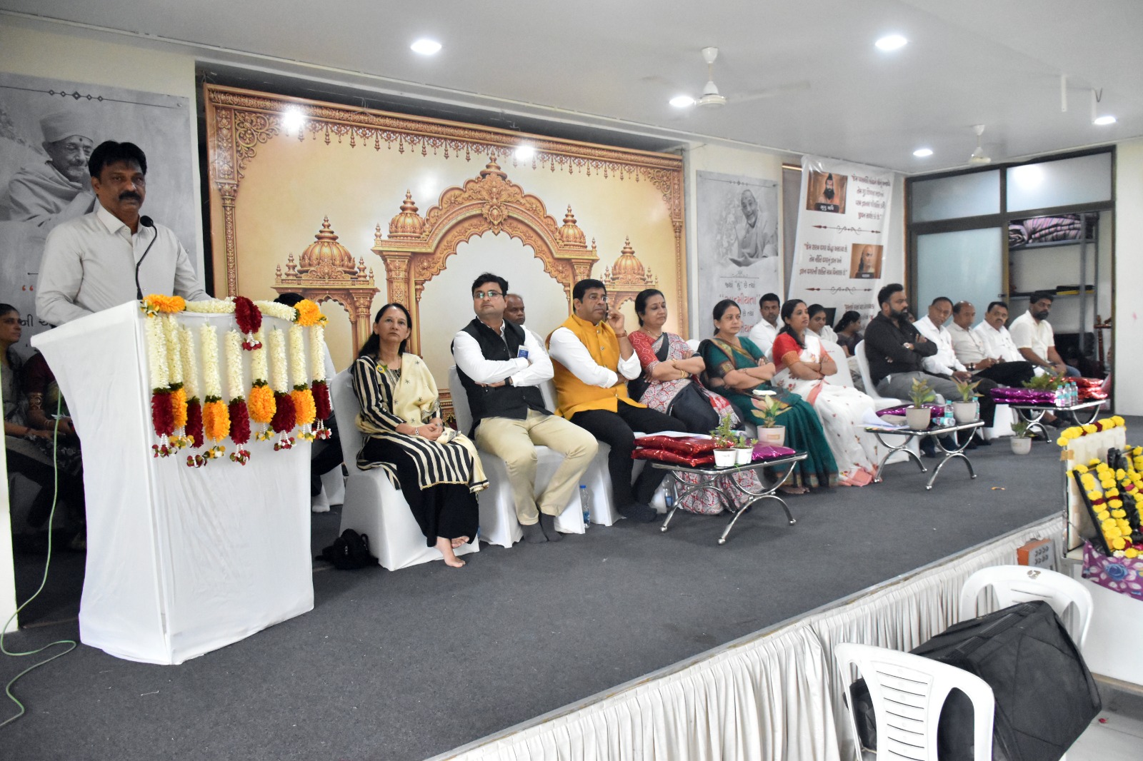 ભરૂચમાં શિક્ષક દિનની ભવ્ય ઉજવણી..શ્રેષ્ઠ શિક્ષકોનું જિલ્લા અને તાલુકા કક્ષાના પારિતોષિકોથી સન્માન..