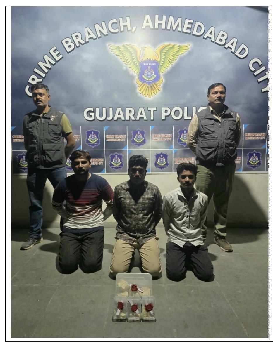 અમદાવાદમાં એમ્બરગ્રીસના જથ્થા સાથે ત્રણ શખ્સો ઝડપાયા..!!
